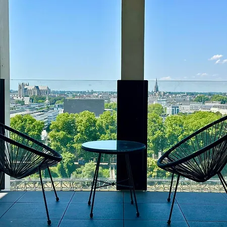 Apartment Standing Vue Panoramique Sur Nantes